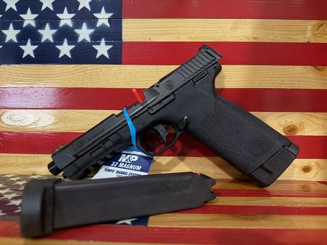 SMITH & WESSON M&P .22MAG